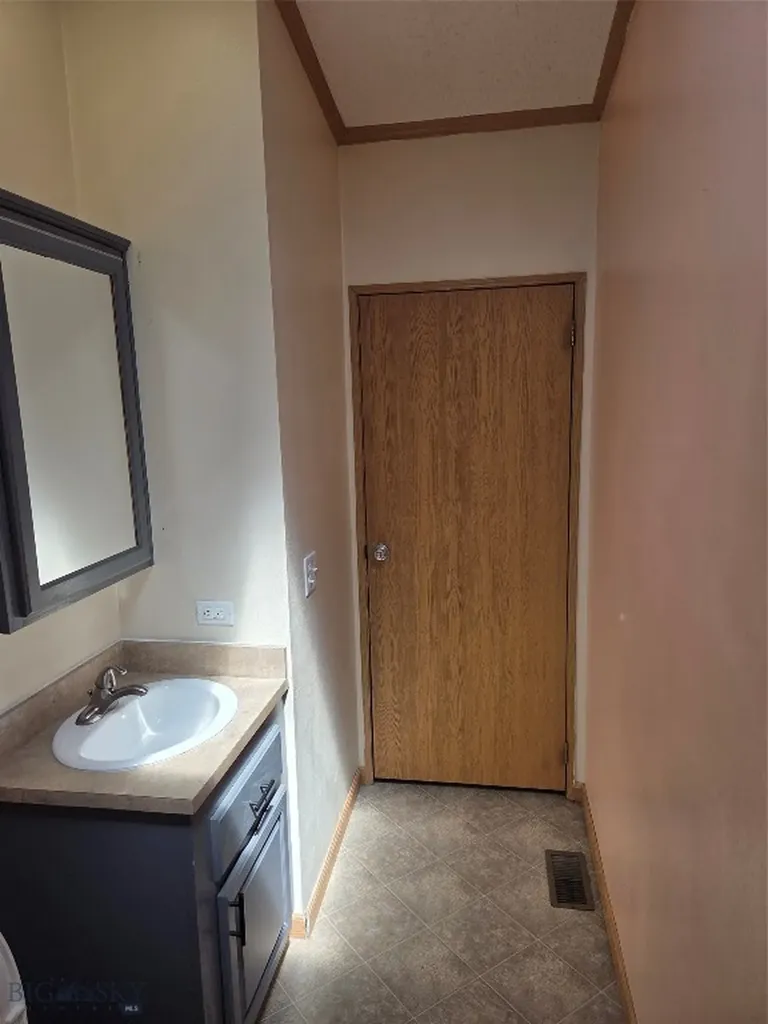 2904 Walnut Butte MT 59701