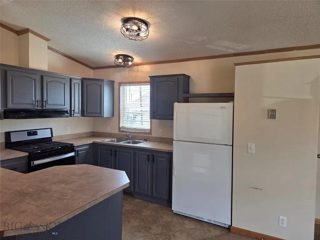 2904 Walnut Butte MT 59701
