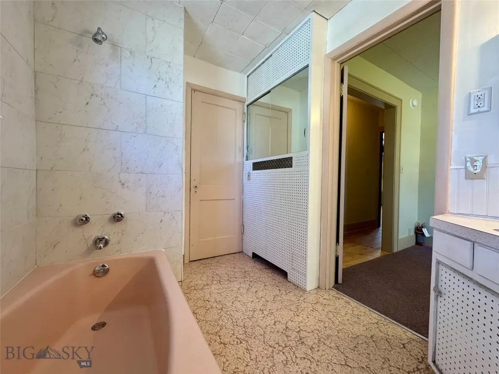 119 N 7th Street Livingston MT 59047