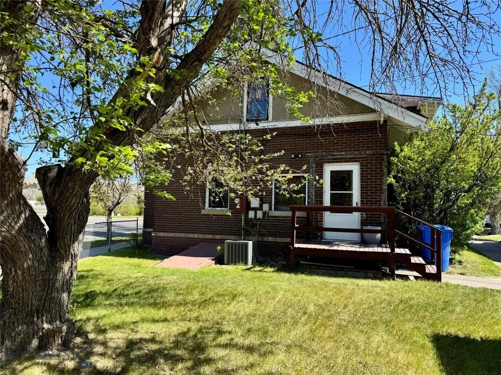 119 N 7th Street Livingston MT 59047
