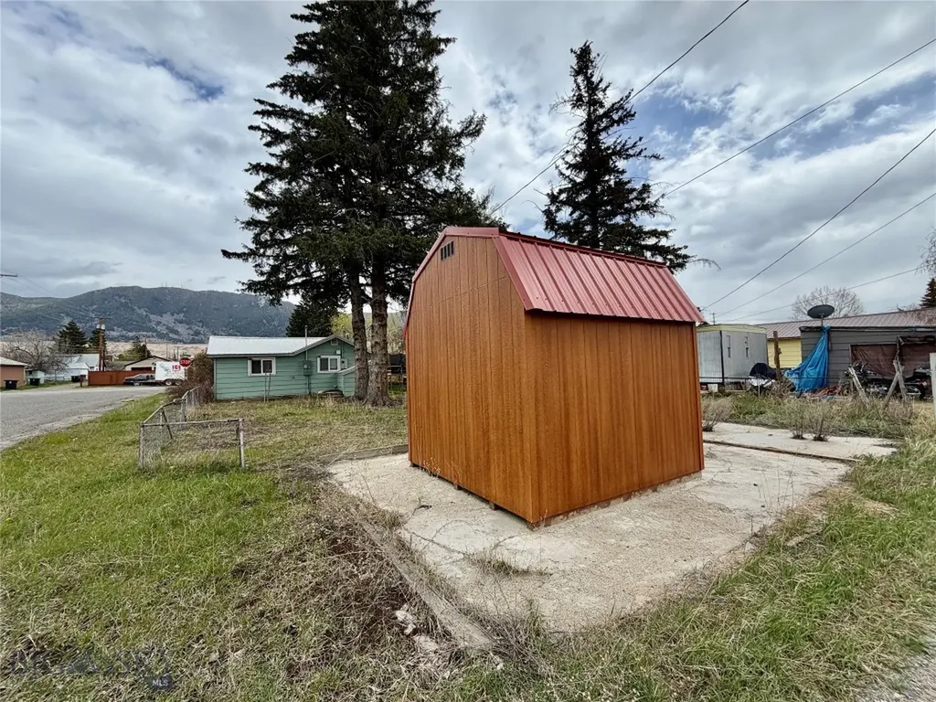 1303 Stuart Avenue Butte MT 59701