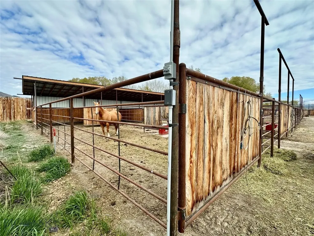 1280 Ryanns Lane Helena MT 59602
