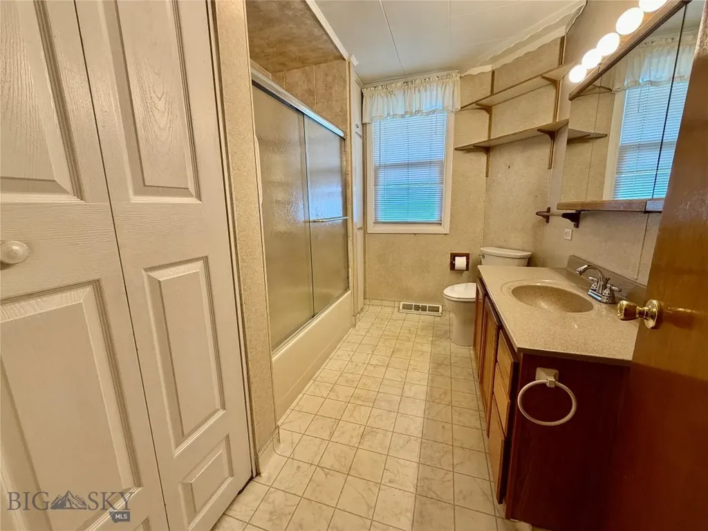 1953 S Warren Avenue Butte MT 59701
