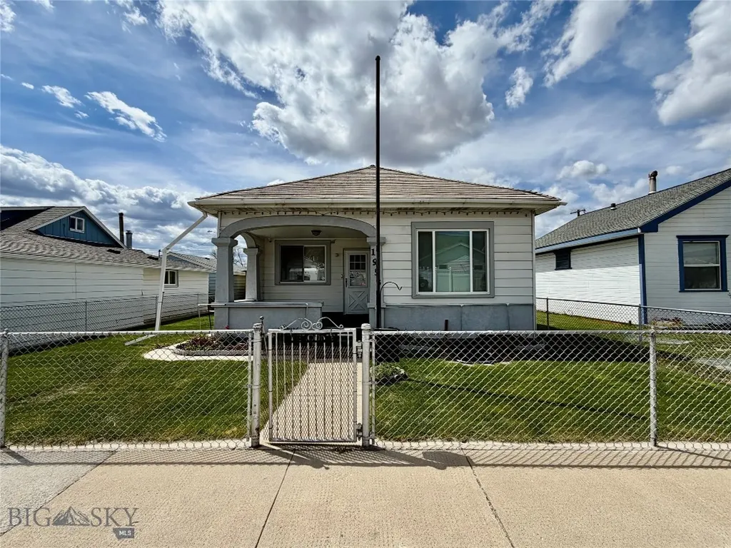 1953 S Warren Avenue Butte MT 59701