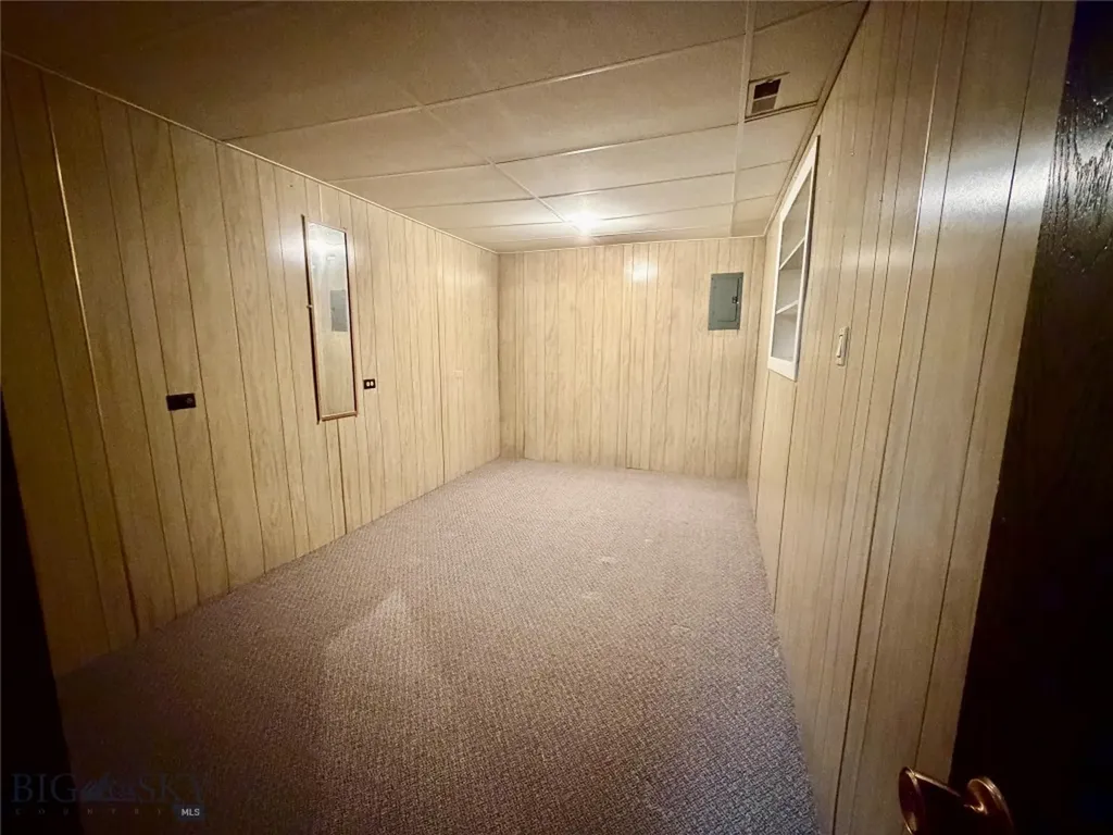 1953 S Warren Avenue Butte MT 59701