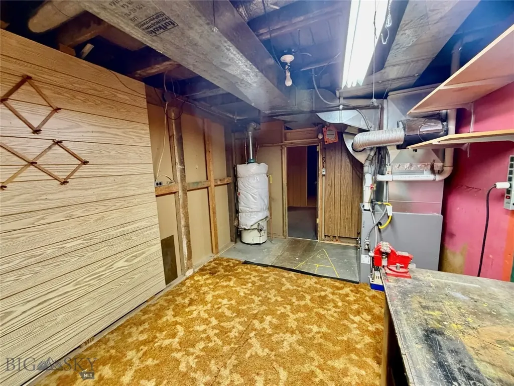 1953 S Warren Avenue Butte MT 59701