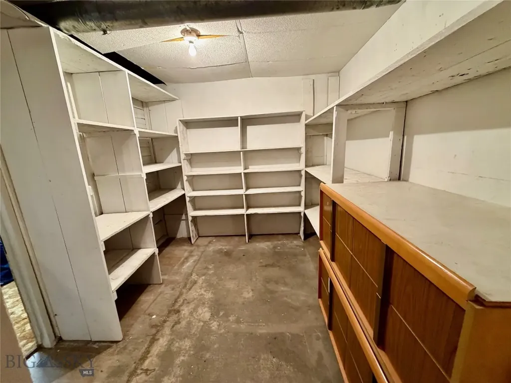 1953 S Warren Avenue Butte MT 59701
