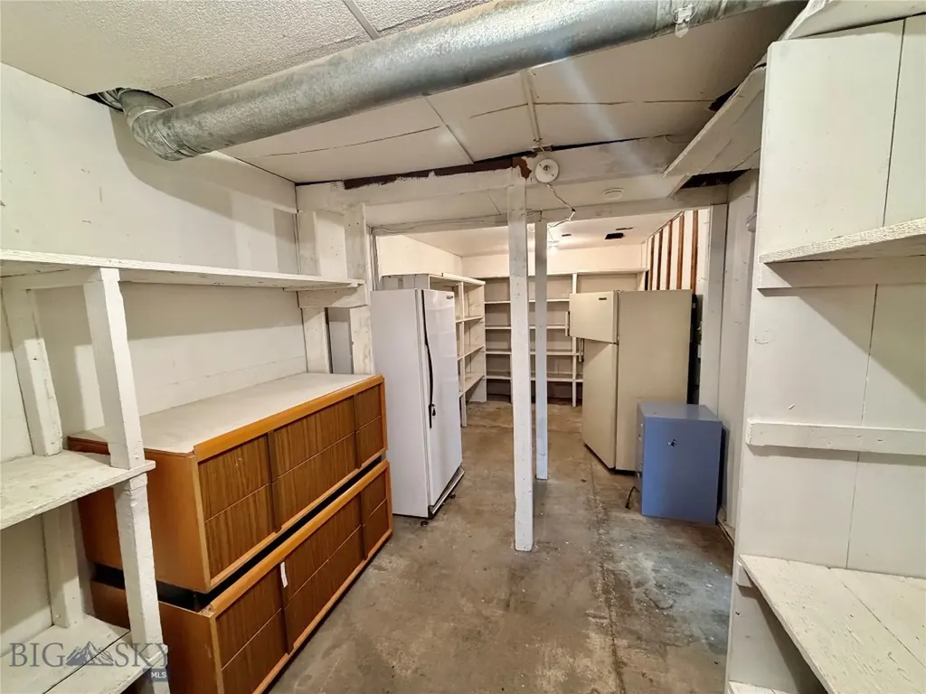 1953 S Warren Avenue Butte MT 59701