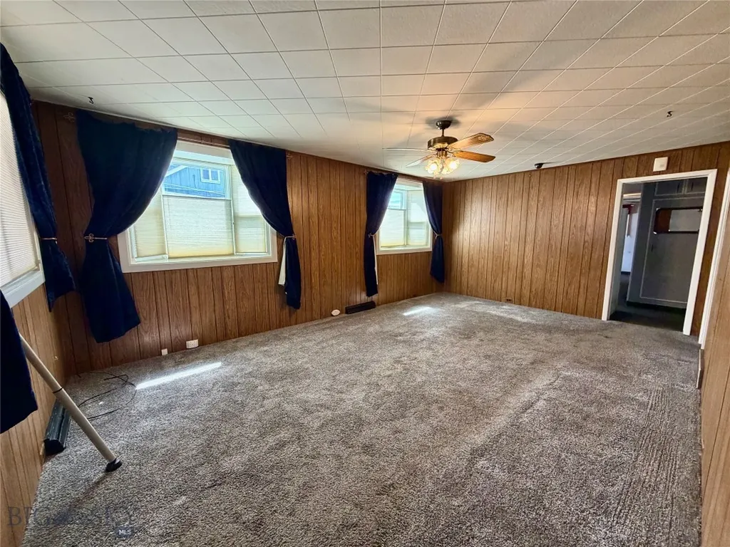 1953 S Warren Avenue Butte MT 59701