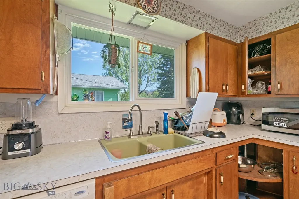 823-825 W Villard Street Bozeman MT 59715