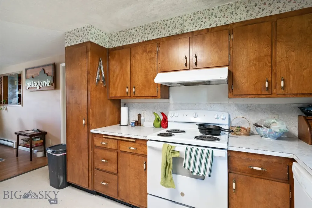 823-825 W Villard Street Bozeman MT 59715