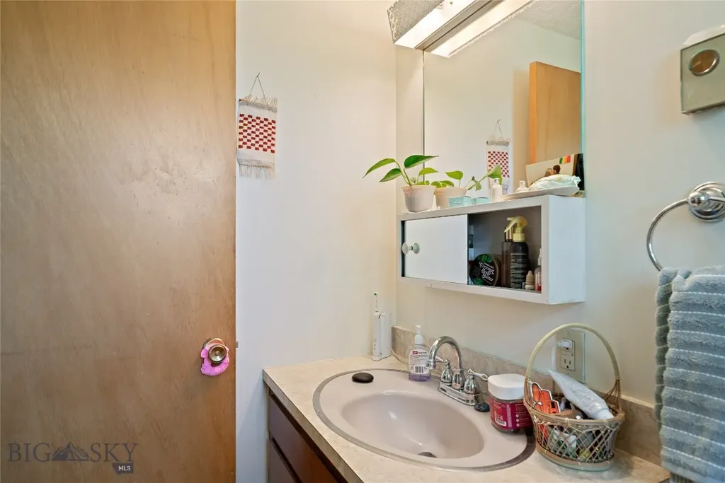 823-825 W Villard Street Bozeman MT 59715