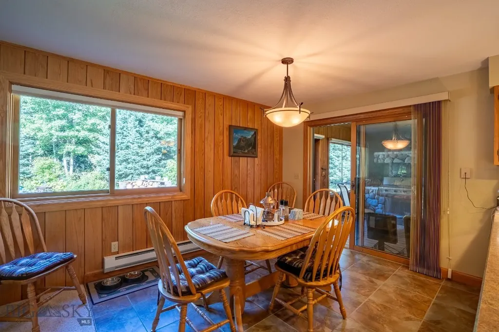 9 Moose Haven Loop Mcleod MT 59052
