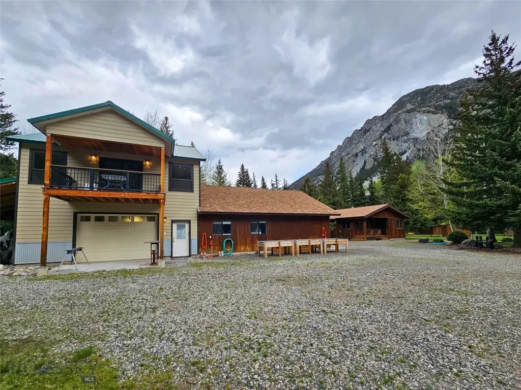 9 Moose Haven Loop Mcleod MT 59052