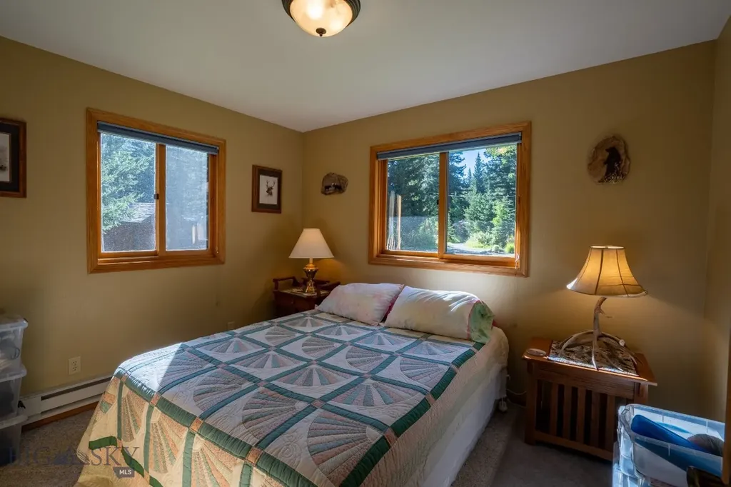9 Moose Haven Loop Mcleod MT 59052