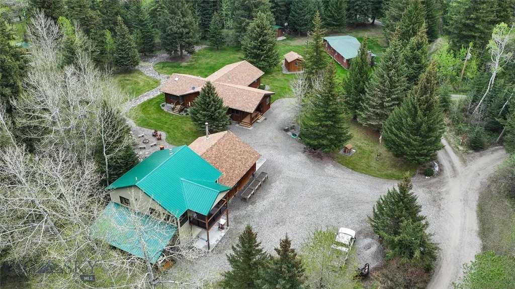 9 Moose Haven Loop Mcleod MT 59052
