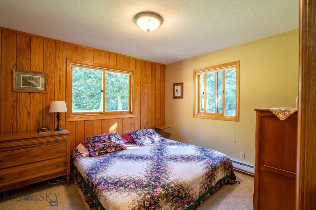 9 Moose Haven Loop Mcleod MT 59052