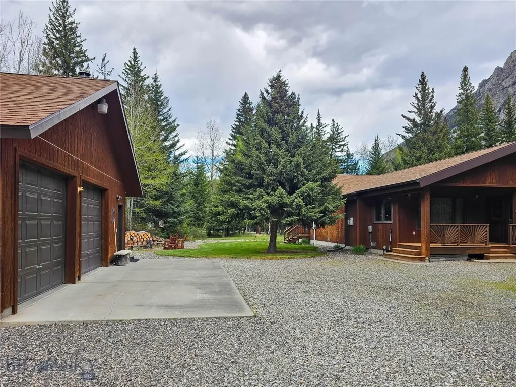 9 Moose Haven Loop Mcleod MT 59052