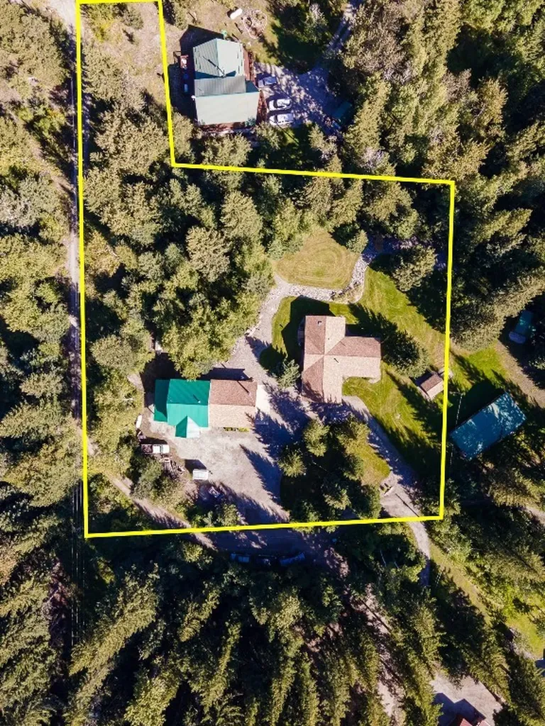 9 Moose Haven Loop Mcleod MT 59052