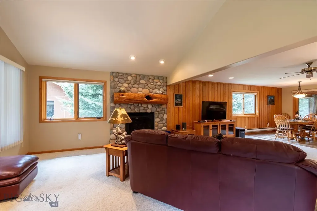 9 Moose Haven Loop Mcleod MT 59052