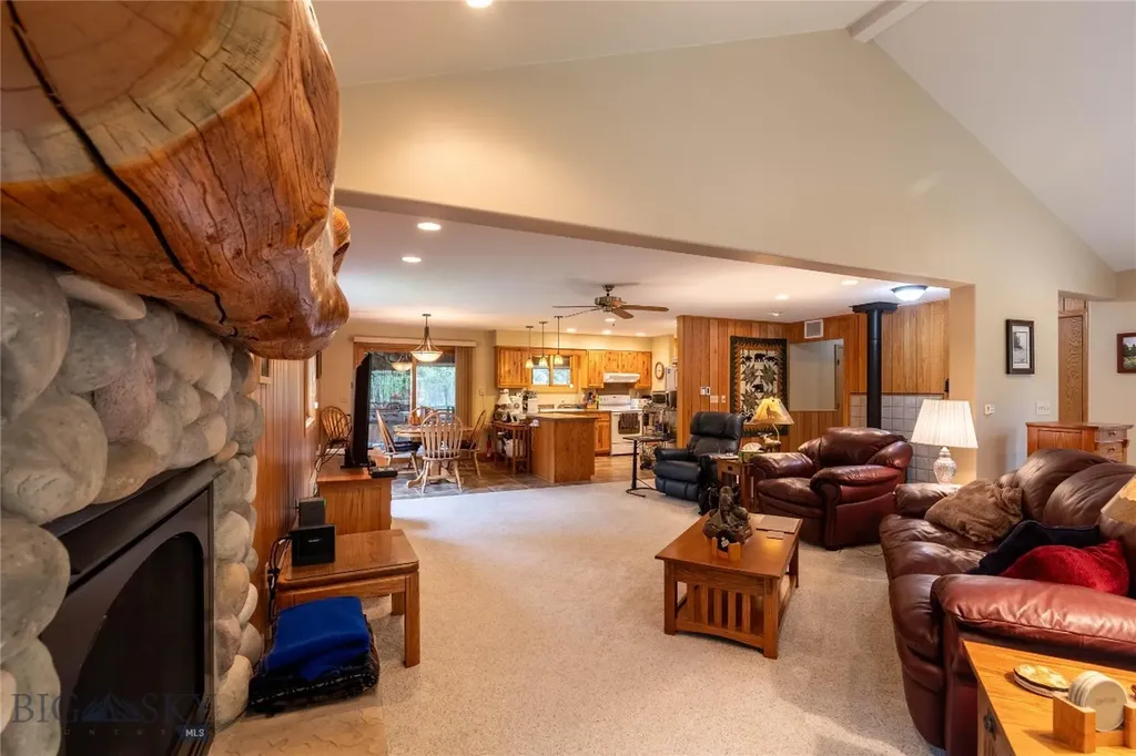 9 Moose Haven Loop Mcleod MT 59052