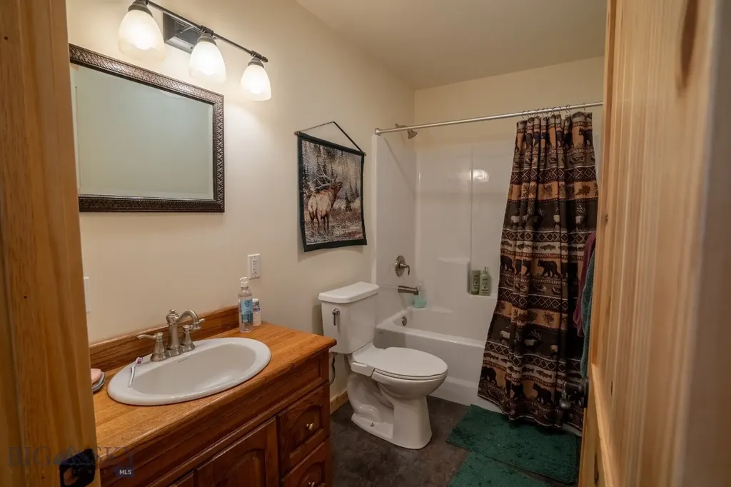 9 Moose Haven Loop Mcleod MT 59052
