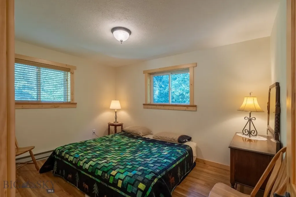 9 Moose Haven Loop Mcleod MT 59052