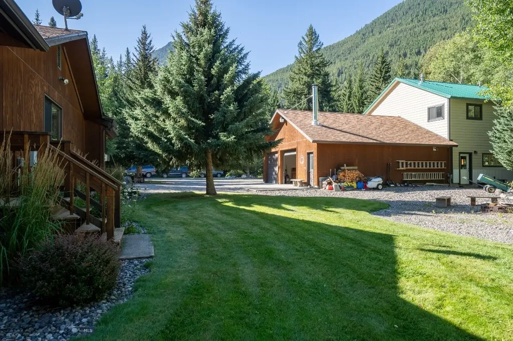 9 Moose Haven Loop Mcleod MT 59052