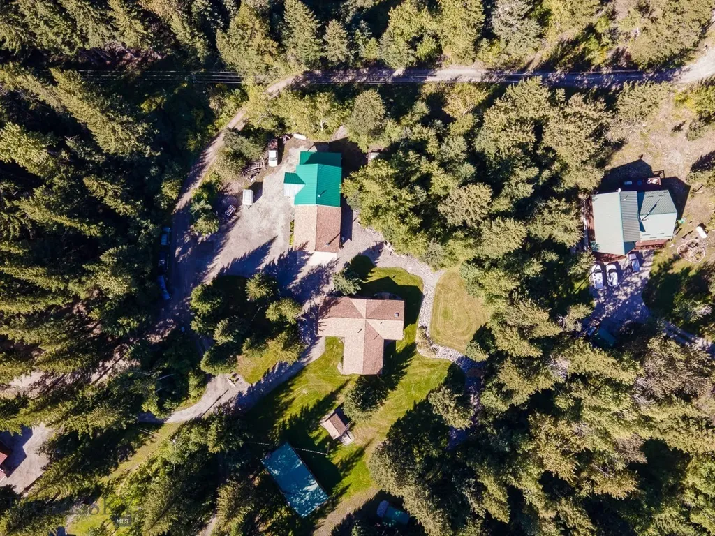 9 Moose Haven Loop Mcleod MT 59052
