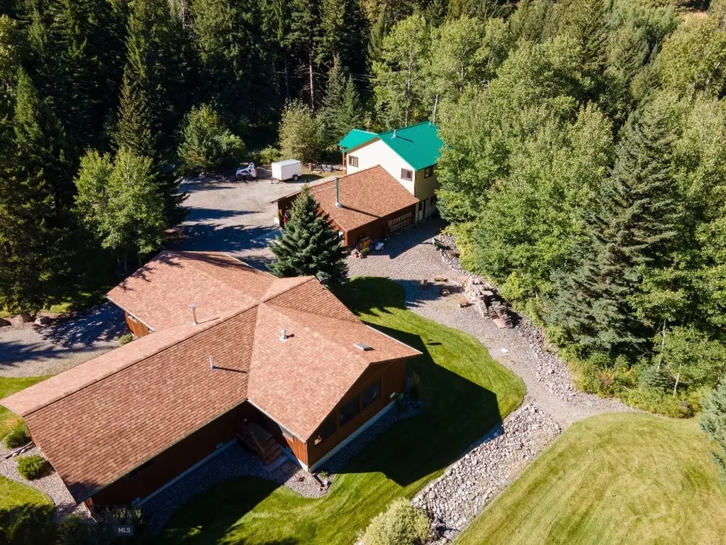 9 Moose Haven Loop Mcleod MT 59052