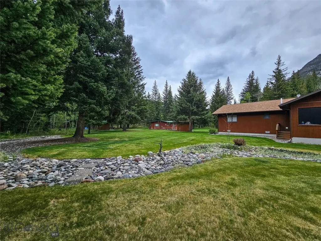 9 Moose Haven Loop Mcleod MT 59052