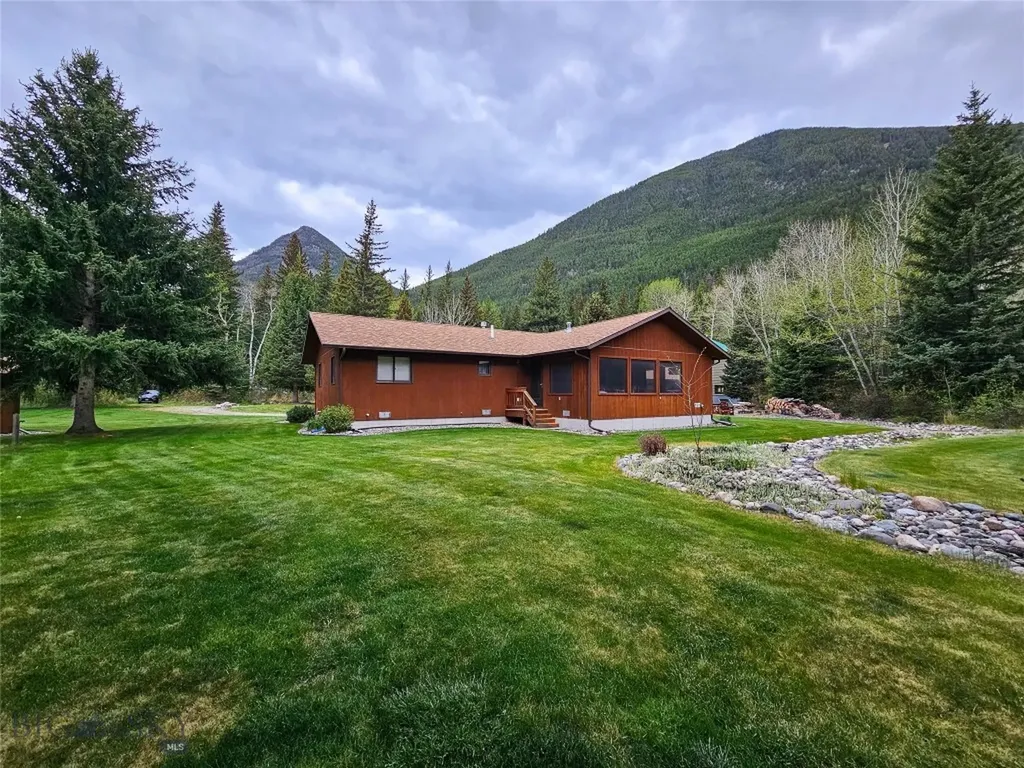 9 Moose Haven Loop Mcleod MT 59052