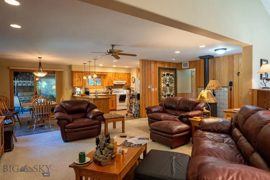 9 Moose Haven Loop Mcleod MT 59052