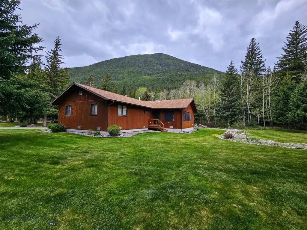 9 Moose Haven Loop Mcleod MT 59052