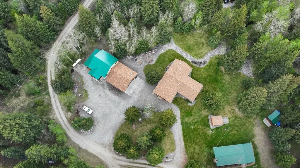 9 Moose Haven Loop Mcleod MT 59052