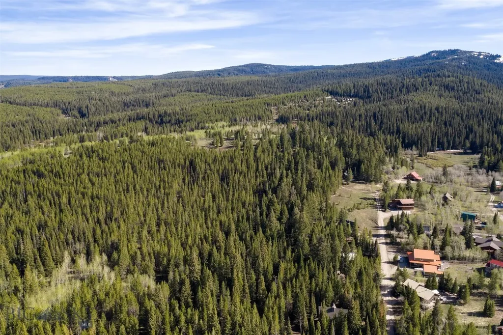 162 Black Moose Road West Yellowstone MT 59758