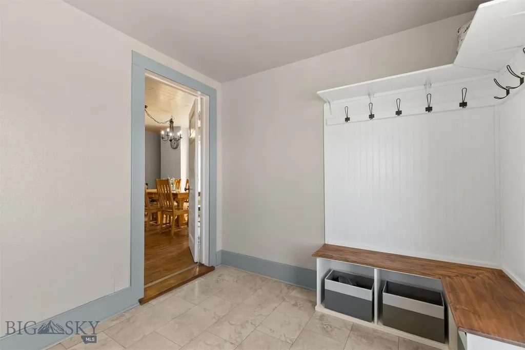 6280 W Dry Creek Road Manhattan MT 59741
