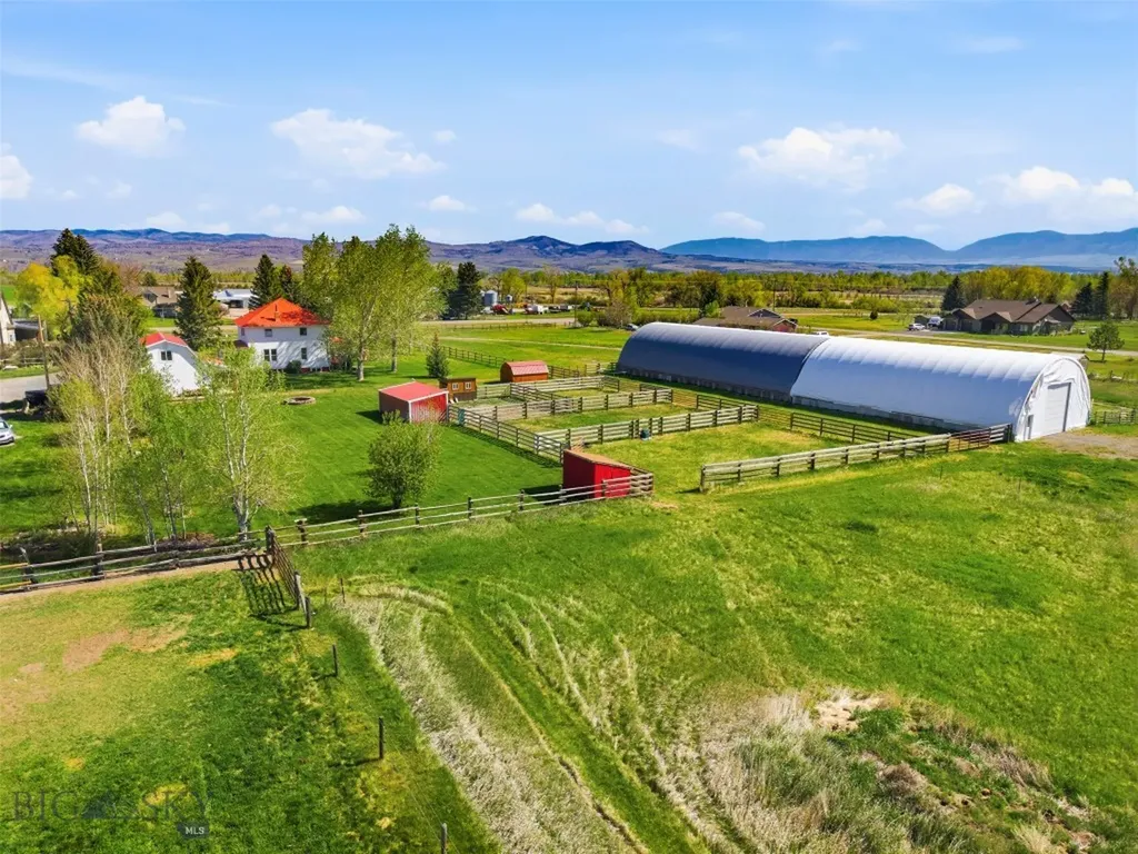6280 W Dry Creek Road Manhattan MT 59741