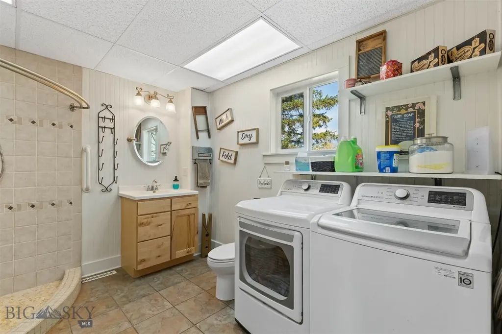6280 W Dry Creek Road Manhattan MT 59741