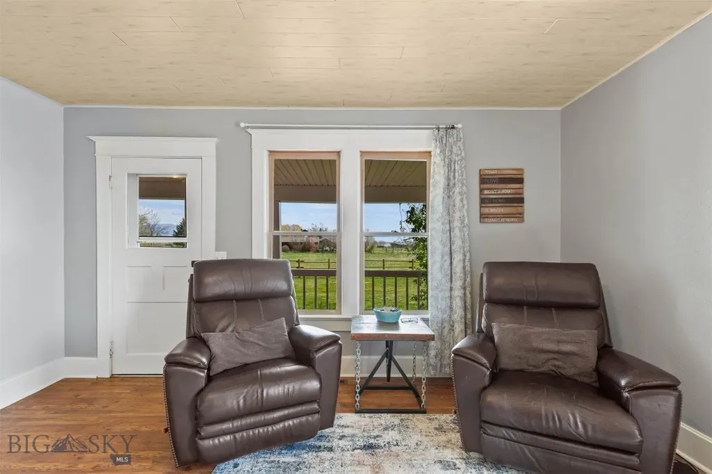 6280 W Dry Creek Road Manhattan MT 59741