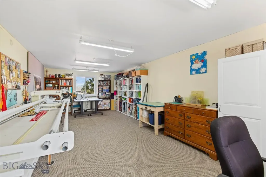 6280 W Dry Creek Road Manhattan MT 59741