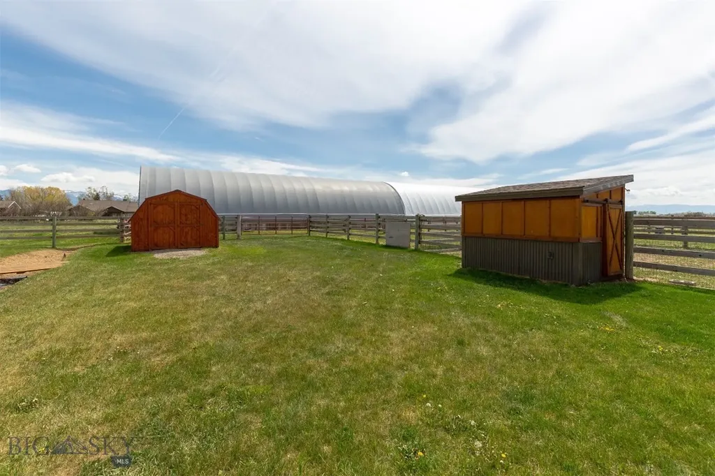 6280 W Dry Creek Road Manhattan MT 59741