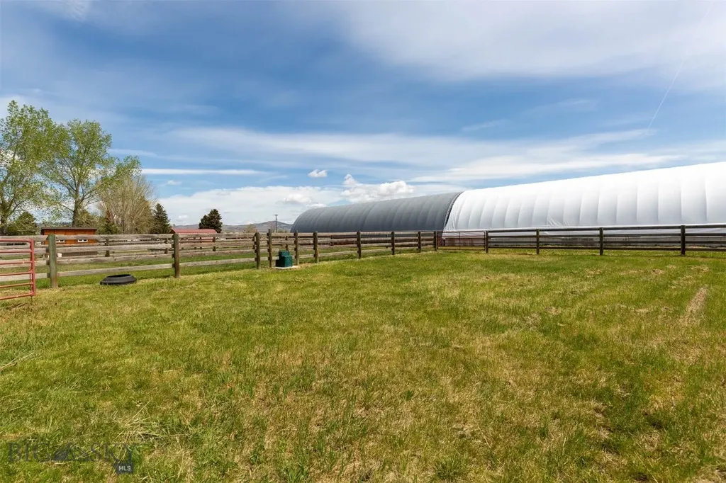 6280 W Dry Creek Road Manhattan MT 59741