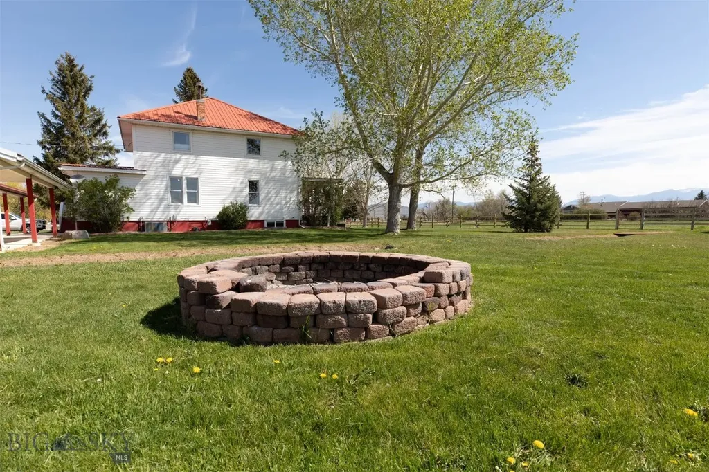 6280 W Dry Creek Road Manhattan MT 59741