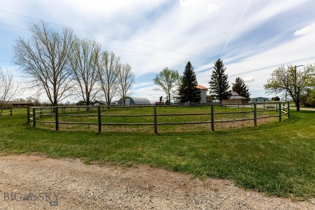 6280 W Dry Creek Road Manhattan MT 59741