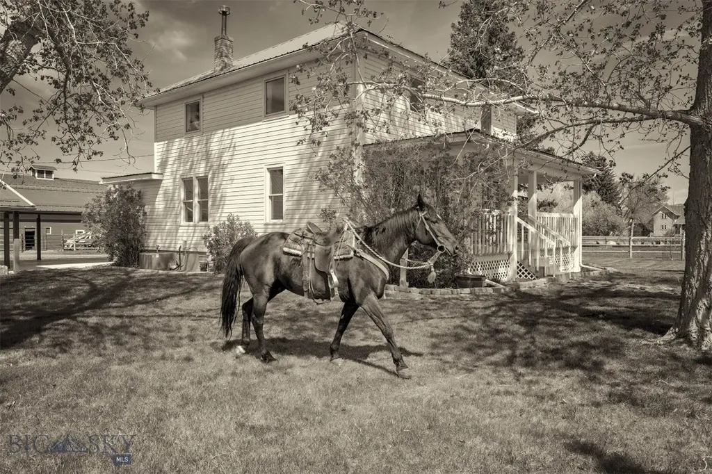 6280 W Dry Creek Road Manhattan MT 59741