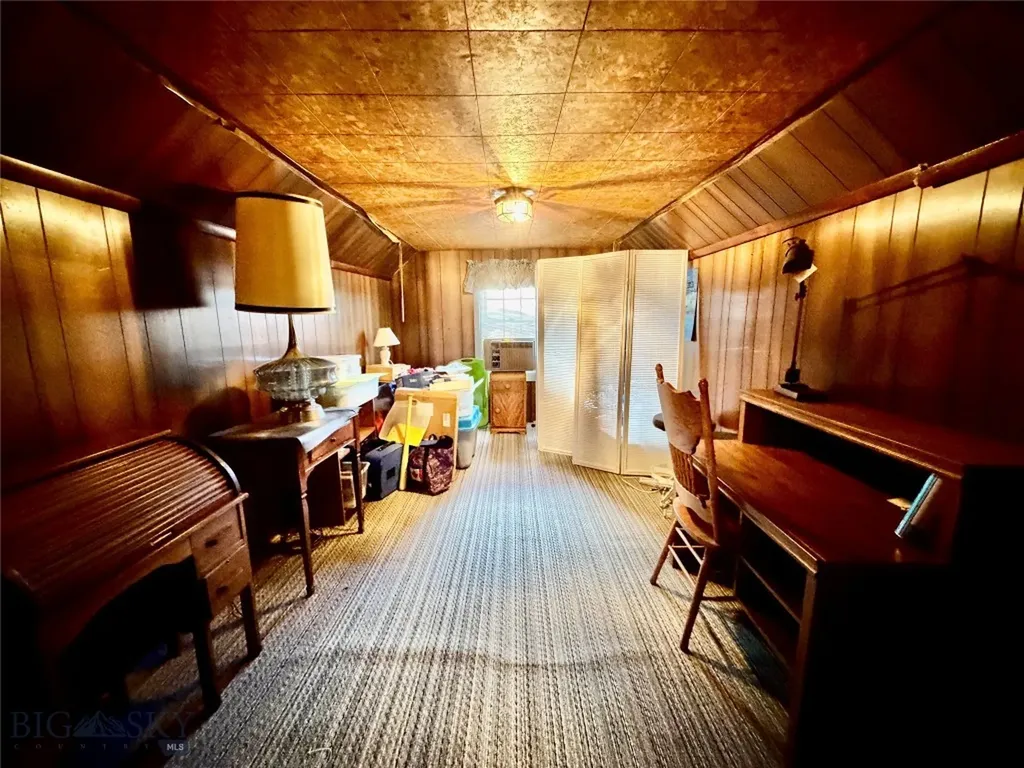 1247 W Aluminum Butte MT 59701
