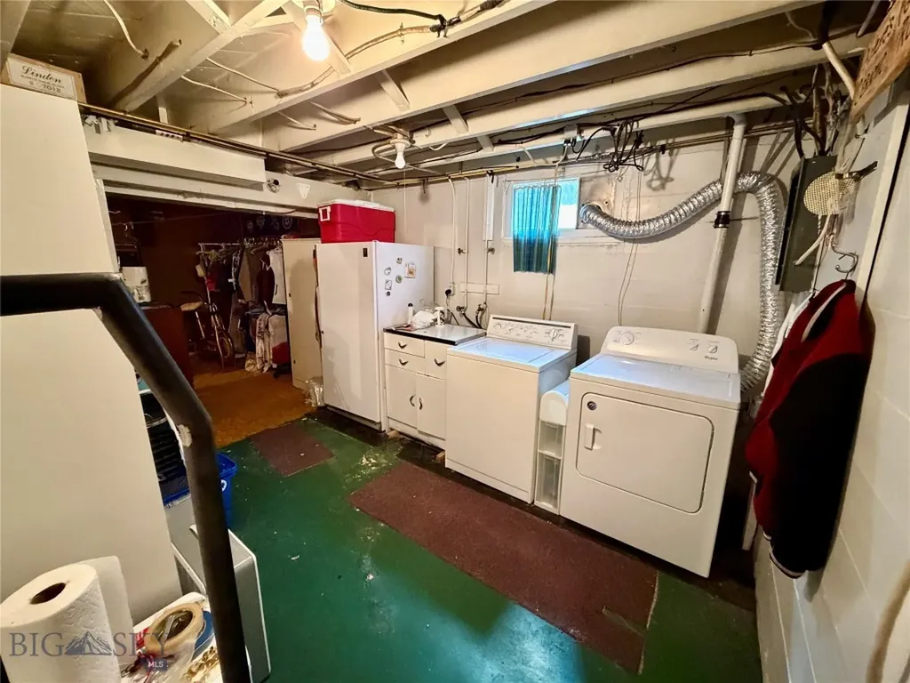 1247 W Aluminum Butte MT 59701