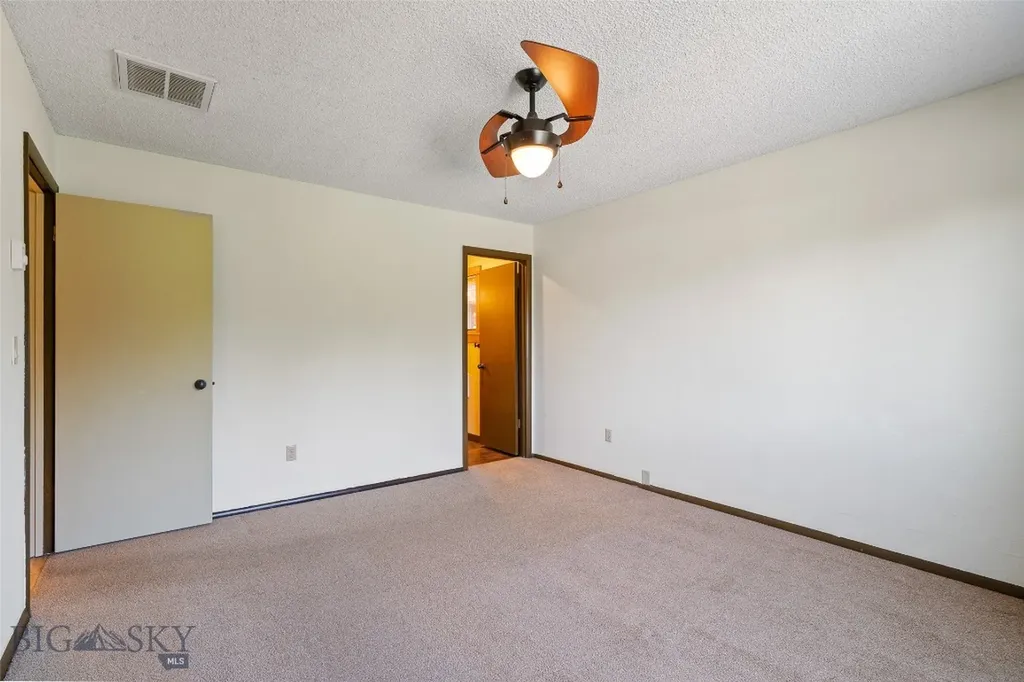 2 Hitching Post Bozeman MT 59715