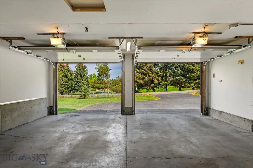 2 Hitching Post Bozeman MT 59715